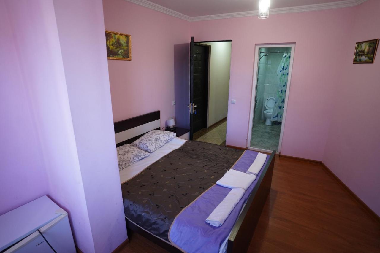 Imperator 1 Hotel Кутаиси Экстерьер фото