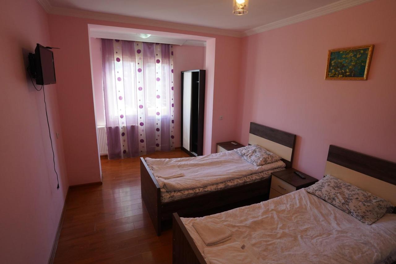 Imperator 1 Hotel Кутаиси Экстерьер фото