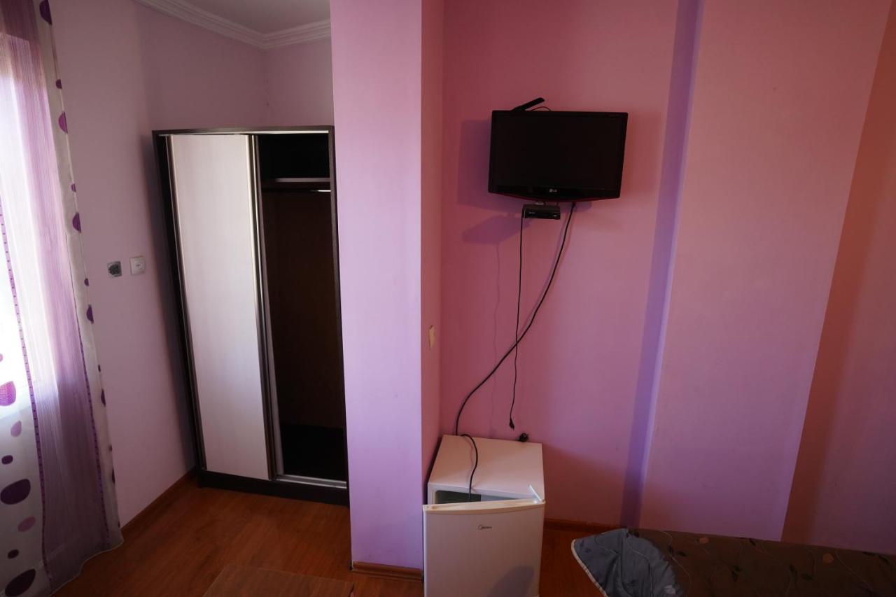 Imperator 1 Hotel Кутаиси Экстерьер фото