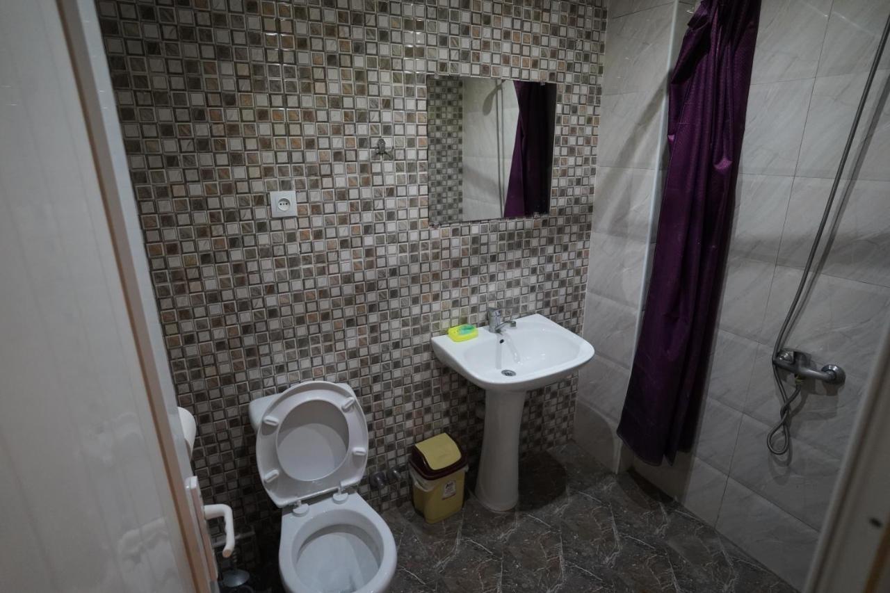 Imperator 1 Hotel Кутаиси Экстерьер фото