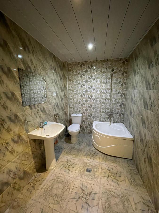 Imperator 1 Hotel Кутаиси Экстерьер фото
