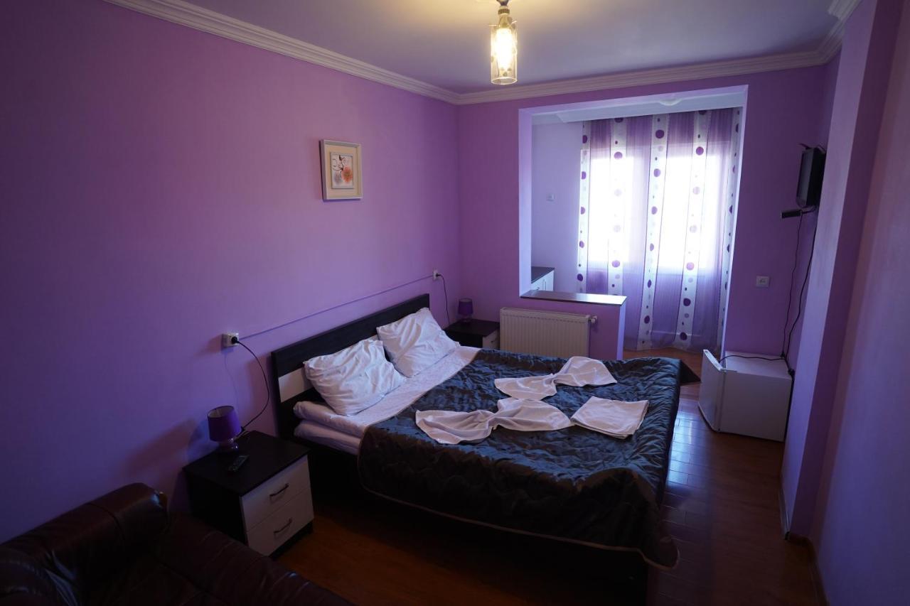 Imperator 1 Hotel Кутаиси Экстерьер фото